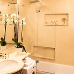 Cathy's Luxury شقة روما