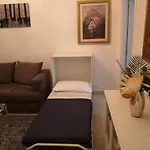Cathy's Luxury روما