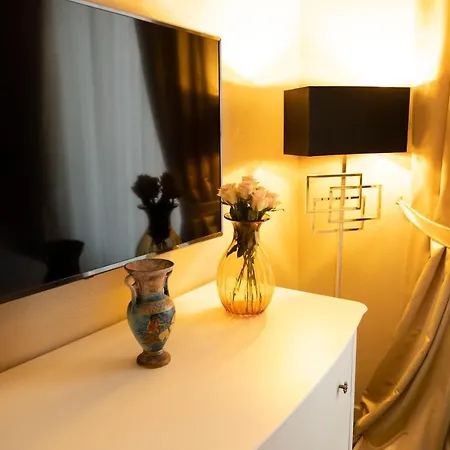 Cathy's Luxury