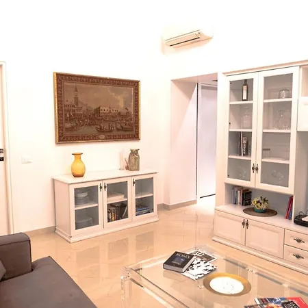 Cathy's Luxury