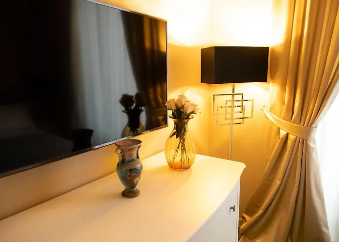 Cathy's Luxury
