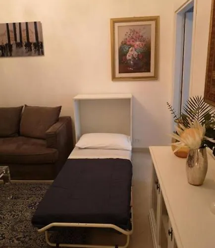Cathy's Luxury روما